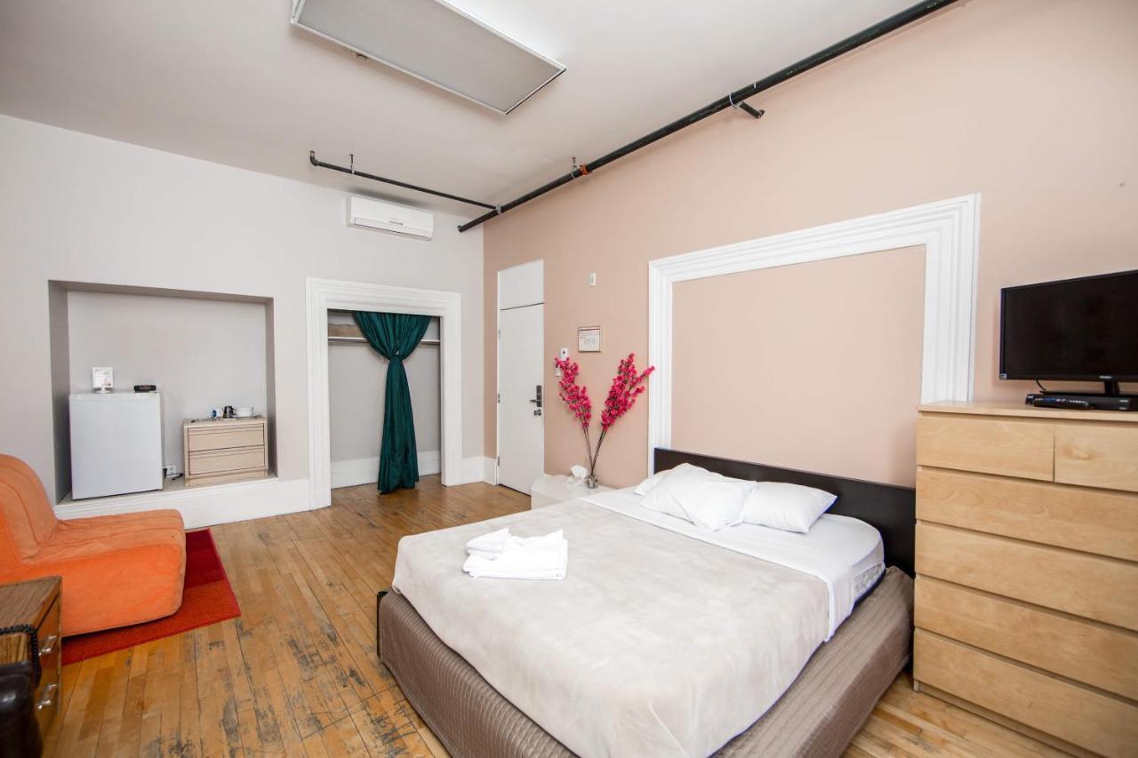 Auberge St Denis Montreal Bagian luar foto